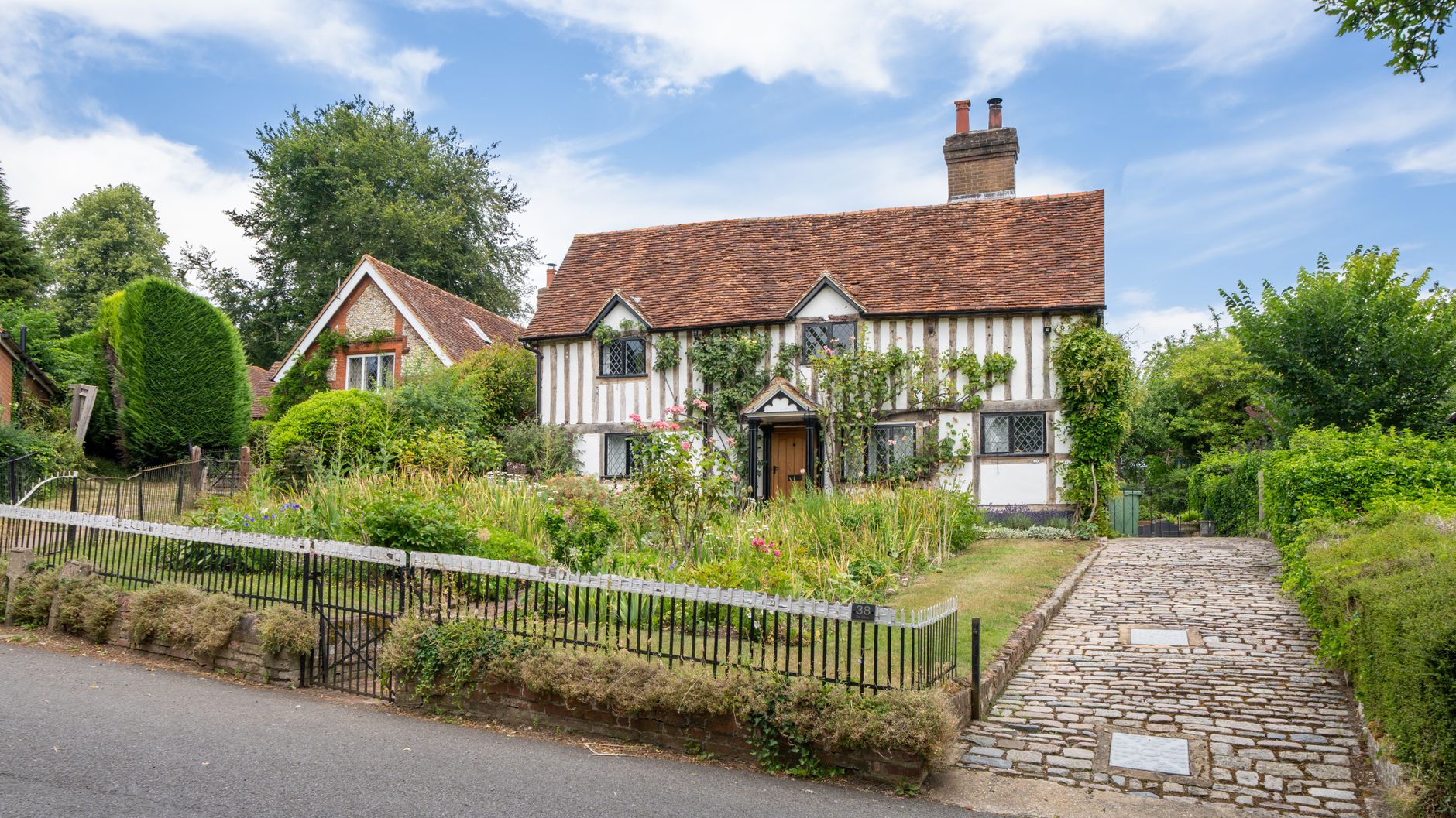 House Prices Buckinghamshire: The Best and Worst Areas Revealed