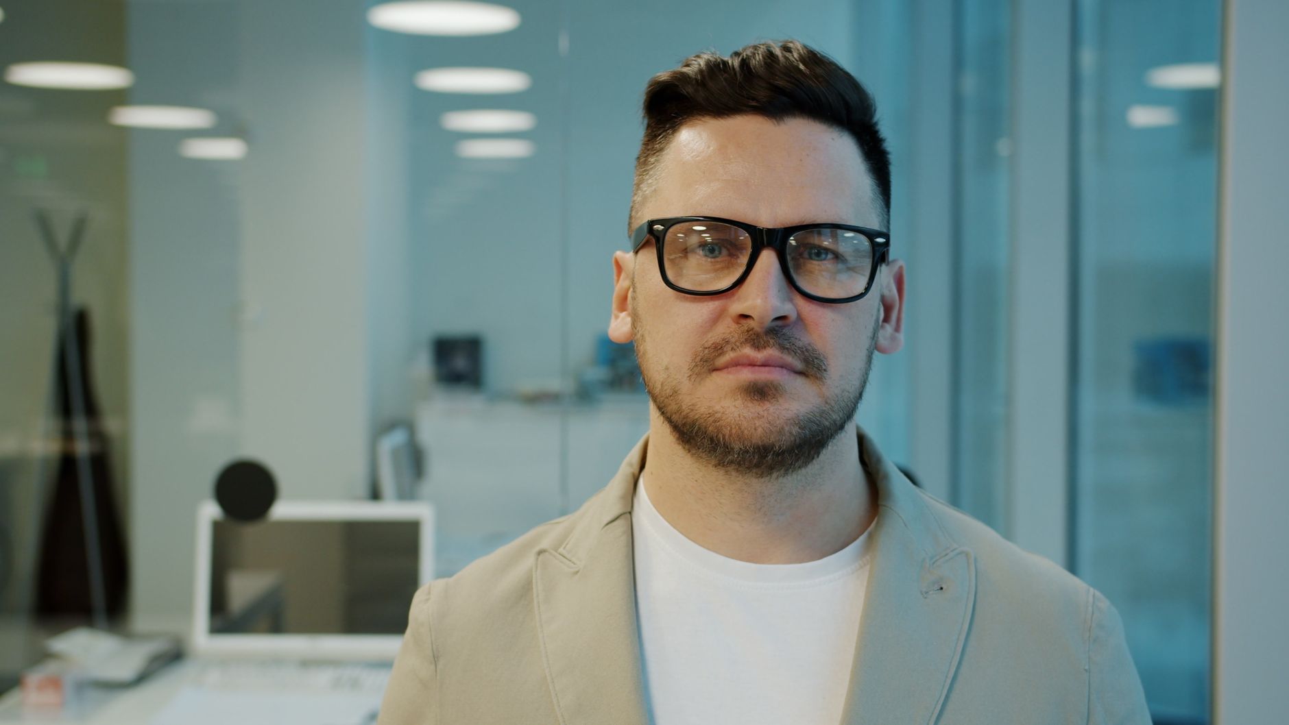 Meta Smart Glasses: The Best Privacy Features Explained
