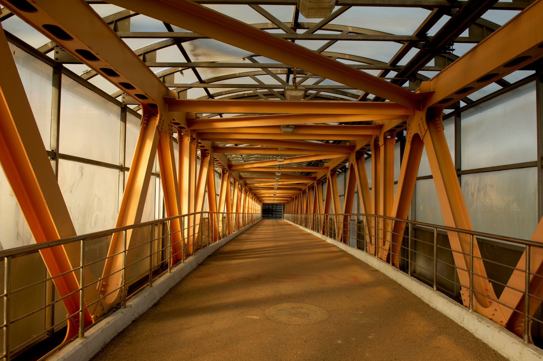 Is the Etihad Rail pedestrian bridge the best link to metro?